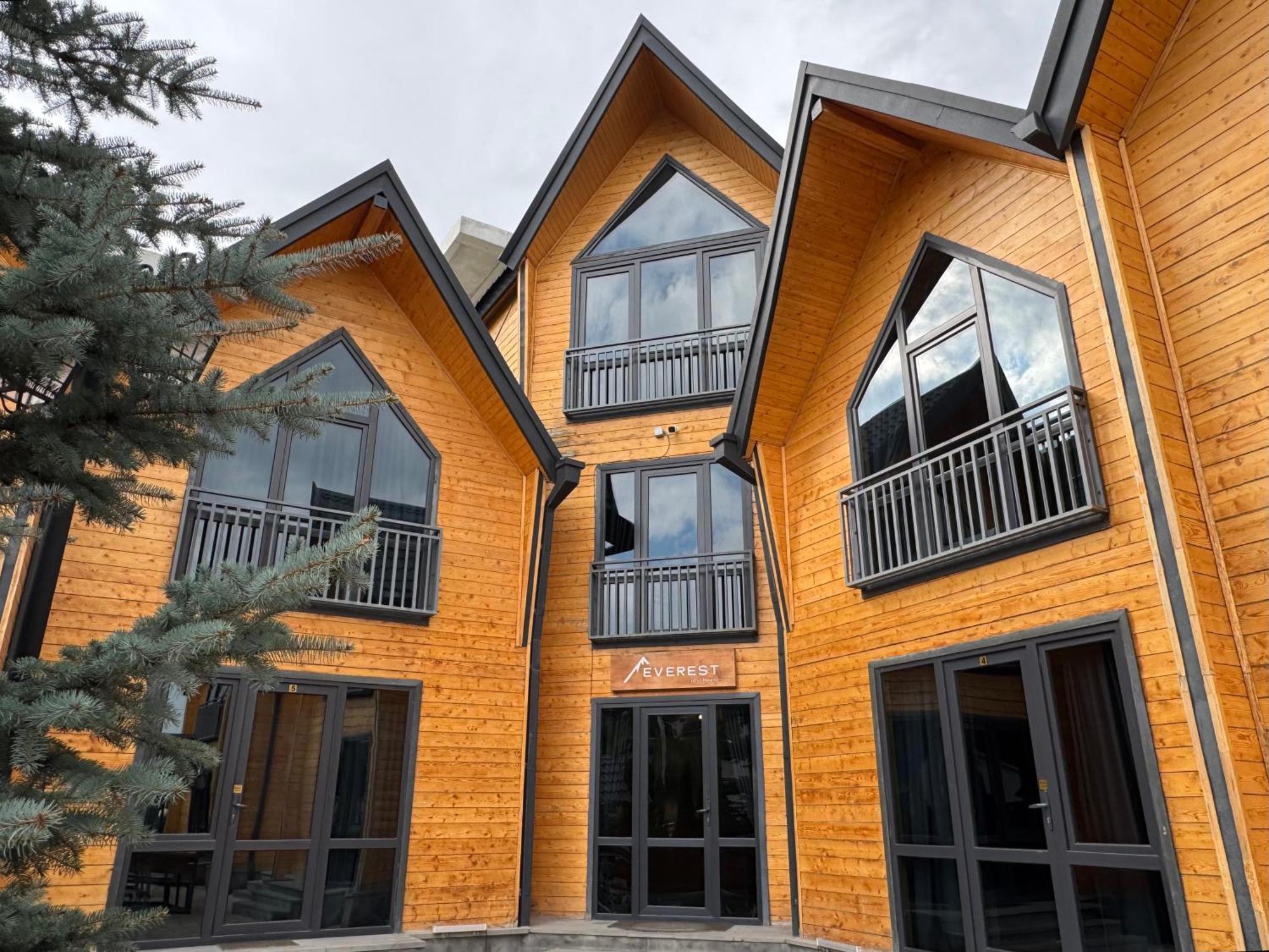 Everest Rest House Tsaghkadzor Eksteriør billede